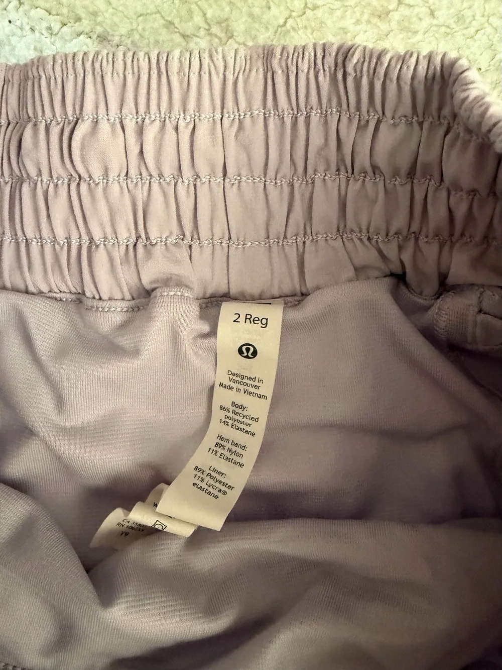 Lululemon Hotty Hot Shorts Size 2- Lavender Dew 2.5 inseam  Color no longer sold